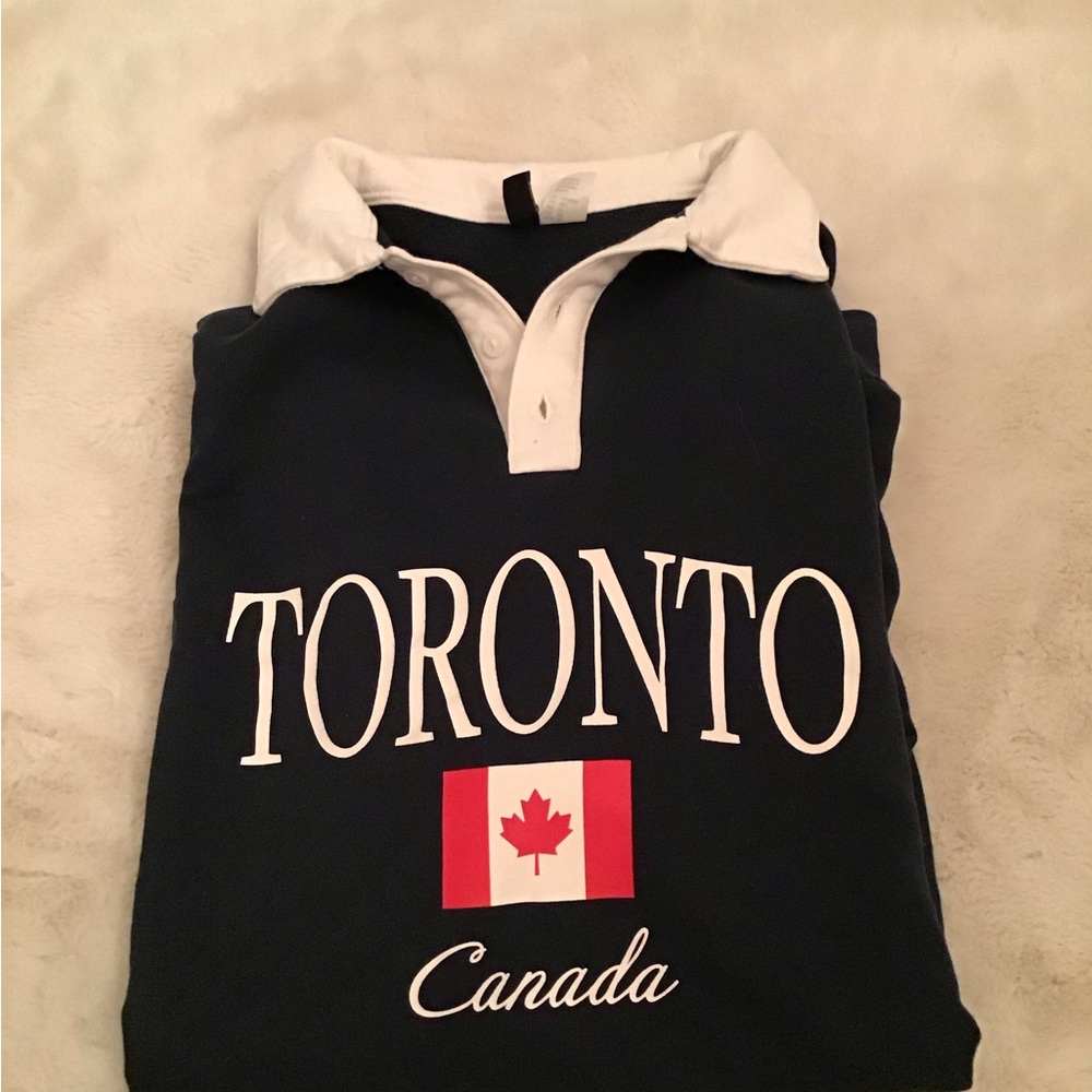 H&M Toronto Canada Sweater